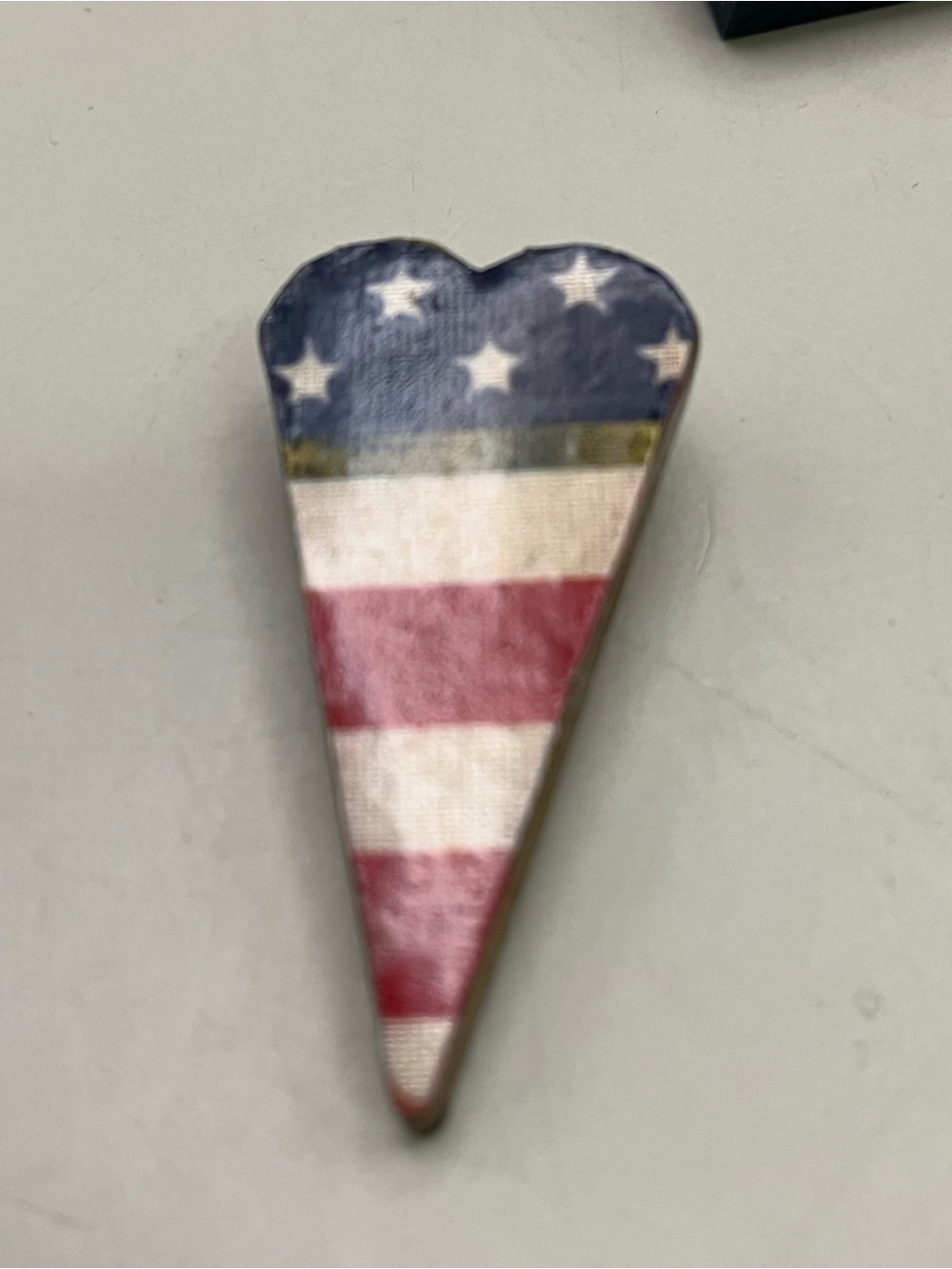 Vintage Wooden Patriotic Flag Brooch Old Glory USA Heart Handmade Primitive - Picture 4 of 7